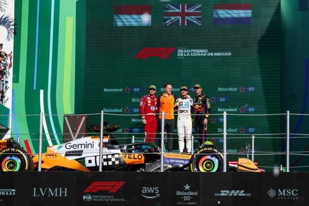 F1 - MEXICO CITY GRAND PRIX 2025 NORRIS Lando (gbr), McLaren F1 Team MCL39, LECLERC Charles (mco), Scuderia Ferrari SF-25, VERSTAPPEN Max (ned), Red Bull Racing RB21, portrait during the 2025 Formula 1 Mexico City Grand Prix, 20th round of the 2025 FIA Formula One World Championship, WM, Weltmeisterschaft from October 24 to 26, 2025 on the Autodromo Hermanos Rodriguez, in Mexico City, Mexico - Mexico CityMexico Copyright: xFLORENTxGOODENx