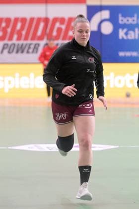 nach ihrem Kreuzbandriss steht Ida Petzold (TusSies Metzingen, 08) erstmals wieder im Kader der TusSies TusSies Metzingen vs. HSG Bensheim Auerbach, Handball, Alsco HBF, 5.Ligaspieltag, Saison 2025 2026, 29.10.2025 TusSies Metzingen vs. HSG Bensheim Auerbach, Handball, Alsco HBF, 5.Ligaspieltag, Saison 2025 2026, 29.10.2025 Tuebingen Copyright: xEibner-Pressefoto TobiasxBaurx EP_TBR