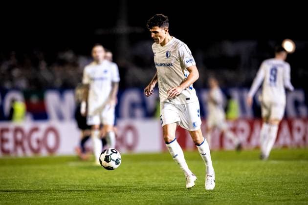 Fussball, Saison 2025 2026, DFB-Pokal, Vöhlinstadion Illertissen, 2. Runde, FV Illertissen - 1. FC Magdeburg, 29.10.2025 29.10.2025, Fussball, Saison 2025 2026, DFB-Pokal, Vöhlinstadion Illertissen, 2. Runde, FV Illertissen - 1. FC Magdeburg, Freisteller Einzelbild 5 Tobias Müller (1. FC Magdeburg) Foto: Lucca Fundel Illertissen Vöhlinstadion Bayern Deutschland