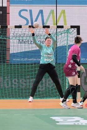 Marie Kristin Weiss (TusSies Metzingen, 12) im Tor TusSies Metzingen vs. HSG Bensheim Auerbach, Handball, Alsco HBF, 5.Ligaspieltag, Saison 2025 2026, 29.10.2025 TusSies Metzingen vs. HSG Bensheim Auerbach, Handball, Alsco HBF, 5.Ligaspieltag, Saison 2025 2026, 29.10.2025 Tuebingen Copyright: xEibner-Pressefoto TobiasxBaurx EP_TBR