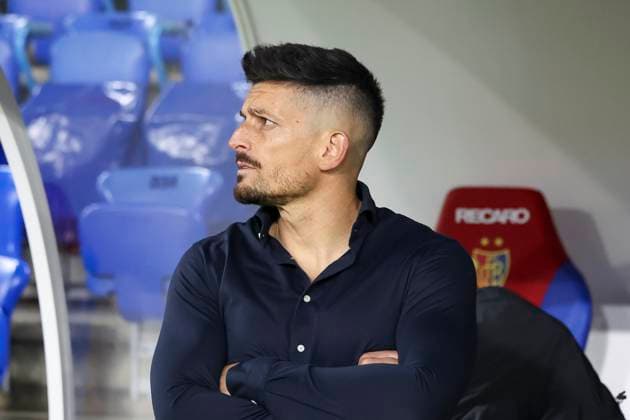Dennis Hediger (FC Zürich, Interimstrainer) , Schweiz, Fussball, Super League, 11.Spieltag, 2025 2026, FC Basel 1893 vs. FC Zürich, 29.10.2025, Sankt Jakob Park, Basel, Schweiz Basel Sankt Jakob Park Kanton Basel Stadt Schweiz Copyright: xGrantxHubbsx