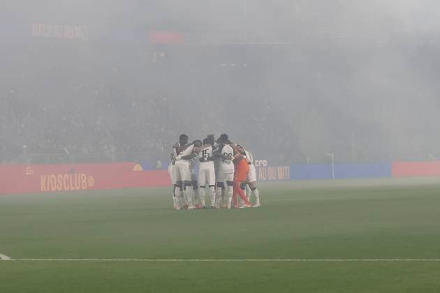Mannschaftskreis FC Zürich vor Spielbeginn , Schweiz, Fussball, Super League, 11.Spieltag, 2025 2026, FC Basel 1893 vs. FC Zürich, 29.10.2025, Sankt Jakob Park, Basel, Schweiz Basel Sankt Jakob Park Kanton Basel Stadt Schweiz Copyright: xGrantxHubbsx