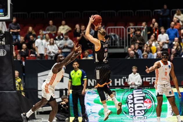 GER, BKT EuroCup, Saison 2025 2026, Niners Chemnitz - Ratiopharm Ulm. 29.10.2025, Messe, Chemnitz, GER, BKT EuroCup, Saison 2025 2026, Niners Chemnitz - Ratiopharm Ulm. Thomas Klepeisz (Ratiopharm Ulm, 22) Foto Alexander Trienitz Chemnitz Messe Sachsen Deutschland