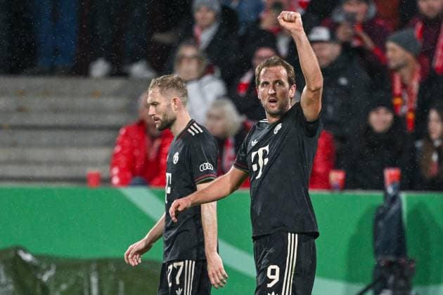 Harry Kane (FC Bayern München, 09) bejubelt das Tor ztum 1:3, GER, 1. FC Köln vs FC Bayern München, Fussball, DFB Pokal, 2. Runde, Saison 2025 2026, 29.10.2025. DFB regulations prohibit any use of photographs as image sequences and or quasi-video GER, 1. FC Köln vs FC Bayern München, Fussball, DFB Pokal, 2. Runde, Saison 2025 2026, 29.10.2025. Köln Copyright: xEibner-Pressefoto FlorianxWiegandx EP_FWD