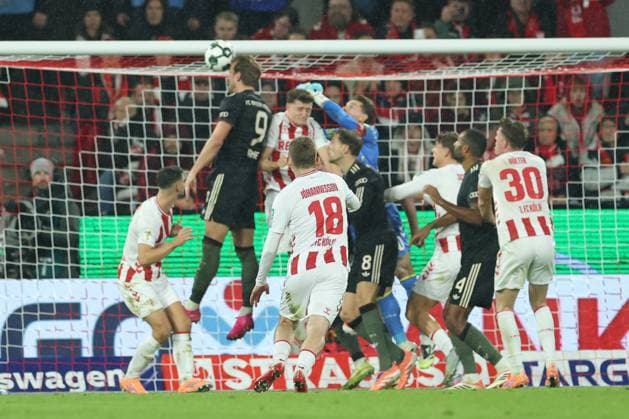 GER, DFB Pokal, 2.Runde, 1. FC Koeln vs. FC Bayern Muenchen 29.10.2025, Rheinenergiestadion, , Koeln, GER, DFB Pokal, 2.Runde, 1. FC Koeln vs. FC Bayern Muenchen, im Bild: 3:1 durch Harry Kane (Bayern Muenchen 9),
