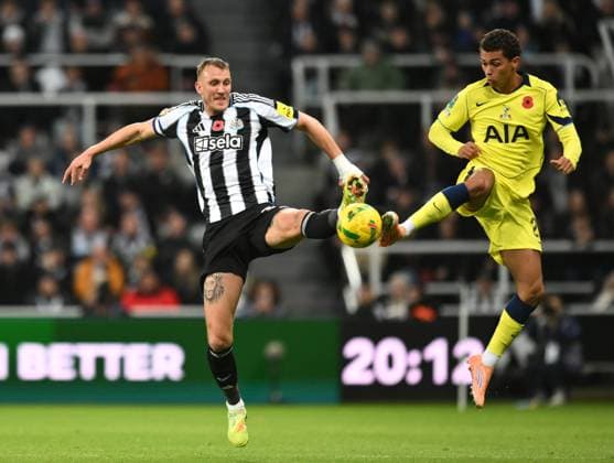 Dan Burn for Newcastle United and Brennan Johnson of Tottenham Hotspur (right) Newcastle United v Tottenham Hotspur, EFL Carabao Cup, Fourth Round, Football, St James Park, Newcastle, UK - 29 Oct 2025Newcastle St James Park United Kingdom EDITORIAL USE ONLY No use with unauthorised audio, video, data, fixture lists, club league logos or live services. Online in-match use limited to 120 images, no video emulation. No use in betting, games or single club league player publications. Copyright: xRichardxLee Shutterstockx 15627852cp