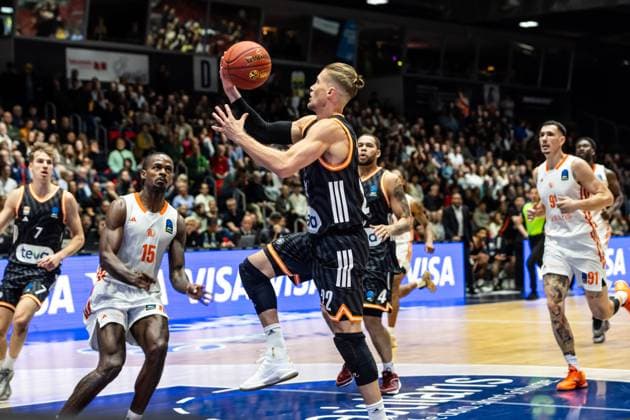 GER, BKT EuroCup, Saison 2025 2026, Niners Chemnitz - Ratiopharm Ulm. 29.10.2025, Messe, Chemnitz, GER, BKT EuroCup, Saison 2025 2026, Niners Chemnitz - Ratiopharm Ulm. Thomas Klepeisz (Ratiopharm Ulm, 22) Foto Alexander Trienitz Chemnitz Messe Sachsen Deutschland
