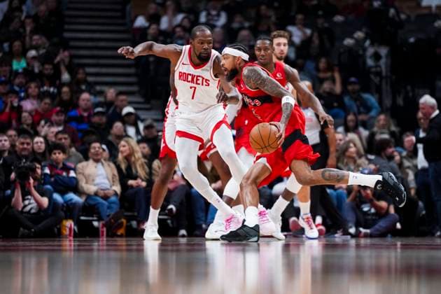 October 29, 2025, Toronto, On, Canada: Toronto Raptors forward Brandon Ingram (3) dribbles against Houston Rockets forward Kevin Durant (7) during the first half of preseason NBA, Basketball Herren, USA basketball action in Toronto, Wednesday, Oct. 29, 2025. Brandon Ingram, Kevin Durant - ZUMAc35_ 20251029_zaf_c35_117 Copyright: xThomasxSkrljx