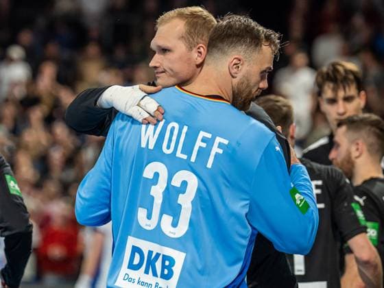 David Spaeth (Deutschland, 01) und Andreas Wolff (Deutschland, 33) nach dem Spiel, Deutschland vs. Island, Handball, Laenderspiel, Herren, Spielzeit 2025 2026, 30.10.2025, Deutschland vs. Island, Handball, Laenderspiel, Herren, Spielzeit 2025 2026, 30.10.2025 Nürnberg Copyright: xEibner-Pressefoto MichaelxSchmidx EP_MST