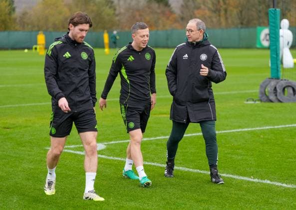 Celtic Interim Manager Martin O Neill with Celtic captain Callum McGregor & Anthony Ralston of Celtic (left). Celtic Team Training, William Hill Scottish Premiership, Football, Lennoxtown Training Ground, East Dunbartonshire, Scotland, UK - 31 Oct 2025Glasgow Celtic Park United Kingdom EDITORIAL USE ONLY No use with unauthorised audio, video, data, fixture lists, club league logos or live services. Online in-match use limited to 120 images, no video emulation. No use in betting, games or single club league player publications. Copyright: xStuartxWallace Shutterstockx 15634047h