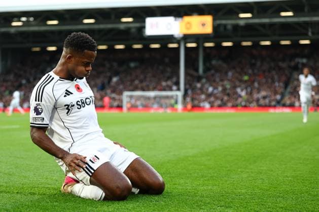 Ryan Sessegnon of Fulham celebrates after scoring a goal (1-0) Fulham v Wolverhampton Wanderers, Premier League, Football, Craven Cottage, London, UK - 01 Nov 2025London Craven Cottage United Kingdom EDITORIAL USE ONLY No use with unauthorised audio, video, data, fixture lists, club league logos or live services. Online in-match use limited to 120 images, no video emulation. No use in betting, games or single club league player publications. Copyright: xSimonxDael Shutterstockx 15639934aj