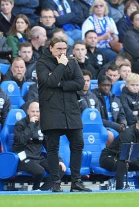 Daniel Farke manager of Leeds United holds his chin while watching from the sidelines. Brighton and Hove Albion v Leeds United, Premier League, Football, American Express Community Stadium, Brighton, UK - 01 Nov 2025Brighton American Express Community Stadi United Kingdom EDITORIAL USE ONLY No use with unauthorised audio, video, data, fixture lists, club league logos or live services. Online in-match use limited to 120 images, no video emulation. No use in betting, games or single club league player publications. Copyright: xSeanxRyan Shutterstockx 15639793v