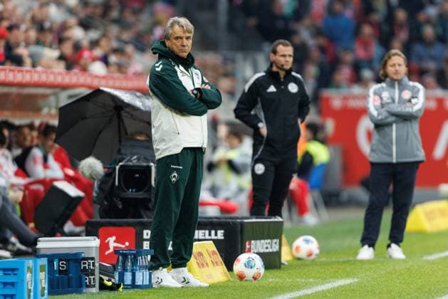 Horst Steffen (Trainer SV Werder Bremen) an der Seitenlinie, FSV Mainz 05 vs SV Werder Bremen, Fussball, 1. Bundesliga, 9. Spieltag, Saison 2025 2026, 01.11.2025 DFB regulations prohibit any use of photographs as image sequences and or quasi-video. FSV Mainz 05 vs SV Werder Bremen, Fussball, 1. Bundesliga, 9. Spieltag, Saison 2025 2026, 01.11.2025 Copyright: xEibner-Pressefoto AlexanderxNeisx EP_ANS