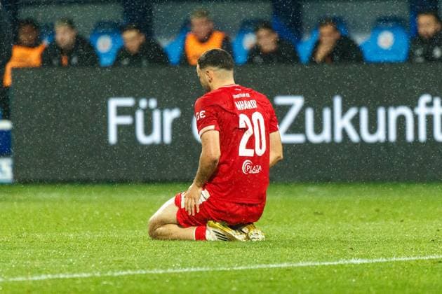Oualid Mhamdi (VERL) sind ist enträuscht, wütend, frustriert, sauer ; GER, FC Hansa Rostock vs. SC Verl, Fußball, Männer, 3. Liga, 13.Spieltag, Spielzeit 2025 2026, 01.11.2025 Rostock Ostseestadion Mecklenburg - Vorpommern Deutschland