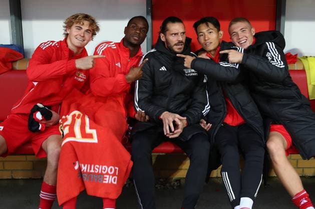 01.11.2025, xtgx, Fussball 1. Bundesliga, 1. FC Union Berlin - SC Freiburg emspor, v.l. Tom Rothe (Union Berlin, 15), Ilyas Ansah (Union Berlin, 10), Christopher Trimmel (Union Berlin, 28), Woo Yeong Jeong (Union Berlin, 11), Dmytro Bogdanov (Union) (DFL DFB REGULATIONS PROHIBIT ANY USE OF PHOTOGRAPHS as IMAGE SEQUENCES and or QUASI-VIDEO) Berlin