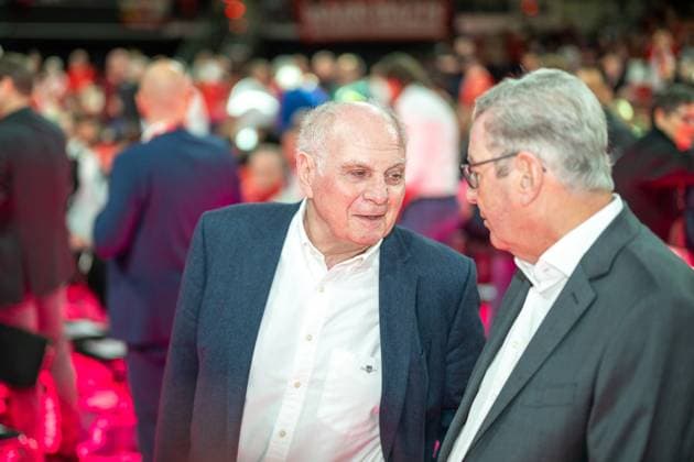 Uli Hoeneß (FC Bayern Muenchen, Ehrenpraesident), GER, FC Bayern Muenchen, Fussball, Bundesliga, Jahreshauptversammlung FC Bayern Muenchen eV 2025, 02.11.2025, DFL DFB REGULATIONS PROHIBIT ANY USE OF PHOTOGRAPHS AS IMAGE SEQUENCES AND OR QUASI-VIDEO, GER, FC Bayern Muenchen, Fussball, Bundesliga, Jahreshauptversammlung FC Bayern Muenchen eV 2025, 02.11.2025 Muenchen Copyright: xEibner-Pressefotox EP_EER