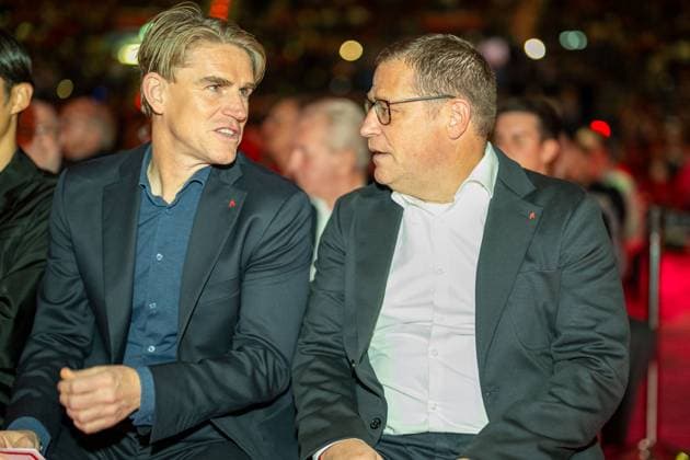 Christoph Freund (FC Bayern Muenchen, Sportdirektor), Max Eberl (FC Bayern Muenchen, Vorstand), GER, FC Bayern Muenchen, Fussball, Bundesliga, Jahreshauptversammlung FC Bayern Muenchen eV 2025, 02.11.2025, DFL DFB REGULATIONS PROHIBIT ANY USE OF PHOTOGRAPHS AS IMAGE SEQUENCES AND OR QUASI-VIDEO, GER, FC Bayern Muenchen, Fussball, Bundesliga, Jahreshauptversammlung FC Bayern Muenchen eV 2025, 02.11.2025 Muenchen Copyright: xEibner-Pressefotox EP_EER