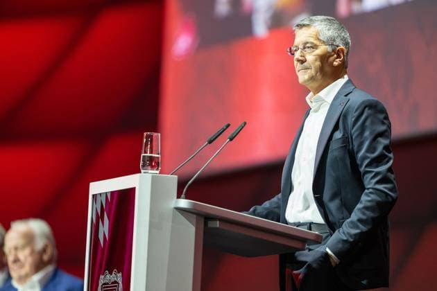 Herbert Hainer (FC Bayern Muenchen, Praesident), GER, FC Bayern Muenchen, Fussball, Bundesliga, Jahreshauptversammlung FC Bayern Muenchen eV 2025, 02.11.2025, DFL DFB REGULATIONS PROHIBIT ANY USE OF PHOTOGRAPHS AS IMAGE SEQUENCES AND OR QUASI-VIDEO, GER, FC Bayern Muenchen, Fussball, Bundesliga, Jahreshauptversammlung FC Bayern Muenchen eV 2025, 02.11.2025 Muenchen Copyright: xEibner-Pressefotox EP_EER
