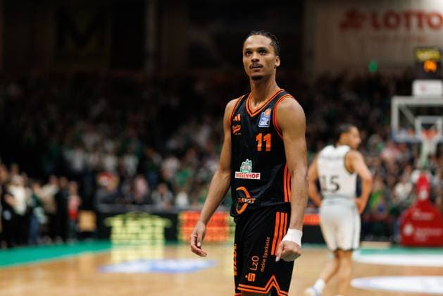 Alonzo Verge Jr (Rasta Vechta) enttaeuscht, Vet Concept Gladiators Trier vs Rasta Vechta, Basketball, easyCredit BBL, 6. Spieltag, Saison 2025 2026, 02.11.2025 Vet Concept Gladiators Trier vs Rasta Vechta, Basketball, easyCredit BBL, 6. Spieltag, Saison 2025 2026, 02.11.2025 Copyright: xEibner-Pressefoto AlexanderxNeisx EP_ANS