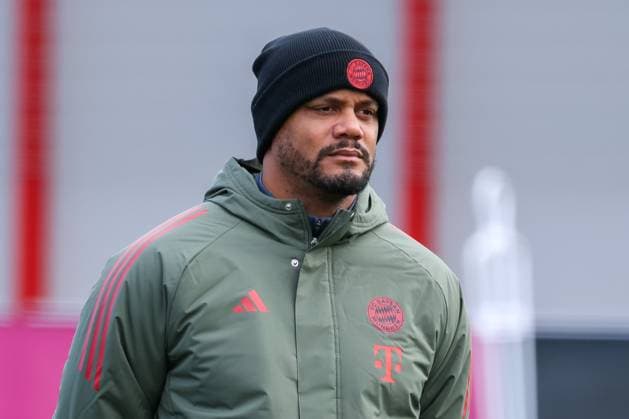 Vincent Kompany (FC Bayern Muenchen, Cheftrainer), GER, Abschlusstraining, FC Bayern Muenchen, Fussball, UEFA Champions League, Liga-Phase, 4. Spieltag, Saison 2025 2026, 03.11.2025, GER, Abschlusstraining, FC Bayern Muenchen, Fussball, UEFA Champions League, Liga-Phase, 4. Spieltag, Saison 2025 2026, 03.11.2025 Muenchen Copyright: xEibner-Pressefoto JennixMaulx EP_JML