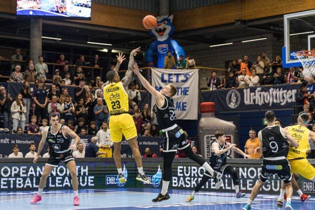 GER, European North Basketball League, ENBL, 2025-2026, Syntainics MBC - Valmiera Glass VIA. 05.11.2025, Stadthalle, Weißenfels, GER, European North Basketball League, ENBL, 2025-2026, Syntainics MBC - Valmiera Glass VIA. Charles Callison (Syntainics MBC, 23) Â Foto Alexander Trienitz Weißenfels Stadthalle Sachsen-Anhalt Deutschland