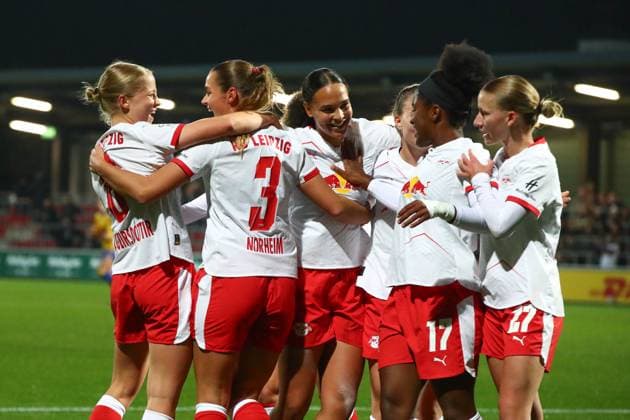 RB Leipzig - Jena 1. Bundesliga Frauen Leipzig, Trainingszentrum am Cottaweg, 06.11.2025, Fußball, Frauen, Saison 2025 2026, Frauen-Bundesliga, 9. Spieltag , RB Leipzig - FC Carl Zeiss Jena , Im Bild: Tor für RB Leipzig ,Torjubel nach dem 1:0