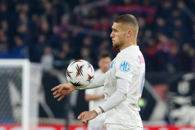 Daniel Birligea (FCSB Bukarest, 09) am Ball , Schweiz, Fussball, UEFA Europa League, 4. Spieltag, 2025 2026, FC Basel vs. FCSB Bukarest, 06.11.2025, Sankt Jakob Park, Basel, Schweiz Basel Sankt Jakob Park Kanton Basel-Stadt Schweiz Copyright: xGrantxHubbsx