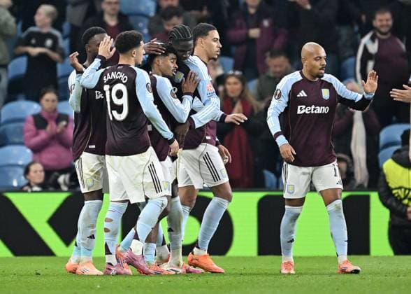 Ian Maatsen of Aston Villa celebrates after scoring the team s first goal Aston Villa v Maccabi Tel Aviv, UEFA Europa League, Group Stage, Football, Villa Park, Birmingham, UK - 06 Nov 2025Birmingham Villa Park United Kingdom EDITORIAL USE ONLY No use with unauthorised audio, video, data, fixture lists, club league logos or live services. Online in-match use limited to 120 images, no video emulation. No use in betting, games or single club league player publications. Copyright: xAnnaxGowthorpe Shutterstockx 15642257af