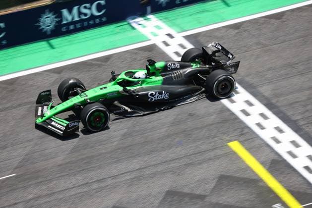 07.11.2025, Autodromo Jose Carlos Pace, Interlagos, Formula 1 MSC Cruises Grande Premio de Sao Paulo 2025 , im Bild Nico Hülkenberg (DEU), Stake F1 Team Kick Sauber (Photo by Hasan Bratic DeFodi Images) 07 11 2025, Autodromo Jose Carlos Pace, Interlagos, Formula 1 MSC Cruises Grande Premio de Sao Paulo 2025 , in the picture Nico Hülkenberg DEU , Stake F1 Team Kick Sauber Photo by Hasan Bratic DeFodi Images