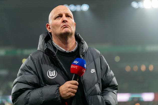 Sebastian Schindzielorz (VfL Wolfsburg, Sportdirektor), GER, SV Werder Bremen vs VfL Wolfsburg, Fussball, Bundesliga, Spieltag 10, Saison 2025 2026, 07.11.2025 DFL REGULATIONS PROHIBIT ANY USE OF PHOTOGRAPHS AS IMAGE SEQUENCES AND OR QUASI-VIDEO GER, SV Werder Bremen vs VfL Wolfsburg, Fussball, Bundesliga, Spieltag 10, Saison 2025 2026, 07.11.2025 Bremen Copyright: xEibner-Pressefoto MaxxVincenx EP_MVN