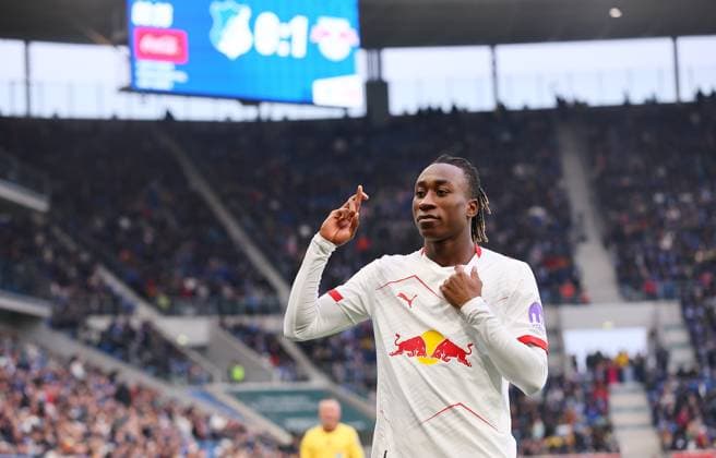 Hoffenheim - RB Leipzig Bundesliga Sinsheim, 08.11.2025, PreZero Arena, Fußball Bundesliga, Spieltag 10 , TSG 1899 Hoffenheim vs. RB Leipzig , Tor für Leipzig zum 0:1. Im Bild: Torschütze Yan Diomande (49, RB Leipzig), Torjubel , Nur zur redaktionellen Nutzung. Only editorial use. , DFL regulations prohibit any use of photographs as image sequences and or quasi-video. ,
