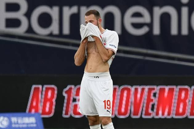 Jonas Foehrenbach ( 1 FC Heidenheim ) frustriert nach dem Tor zum 0 : 2. GER, Bayer 04 Leverkusen vs 1 FC Heidenheim, Fussball, Bundesliga, 10. Spieltag, Spielzeit 2025 2026, 08.11.2025 DFL REGULATIONS PROHIBIT ANY USE OF PHOTOGRAPHS AS IMAGE SEQUENCES AND OR QUASI-VIDEO GER, Bayer 04 Leverkusen vs 1 FC Heidenheim, Fussball, Bundesliga, 10. Spieltag, Spielzeit 2025 2026, 08.11.2025 Leverkusen Copyright: xEibner-Pressefoto ThomasxThienelx EP_TTL