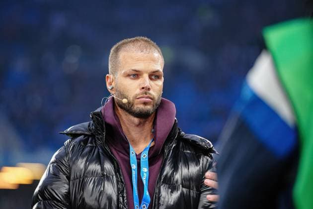 Dennis Diekmeier GER, Hamburger SV vs. Borussia Dortmund, Fussball, 1. Bundesliga, Spieltag 10, Saison 2025 2026, 08.11.2025 DFL REGULATIONS PROHIBIT ANY USE OF PHOTOGRAPHS AS IMAGE SEQUENCES AND OR QUASI-VIDEO GER, Hamburger SV vs. Borussia Dortmund, Fussball, 1. Bundesliga, Spieltag 10, Saison 2025 2026, 08.11.2025 Hamburg Copyright: xEibner-Pressefoto MarcelxvonxFehrnx EP_MFN