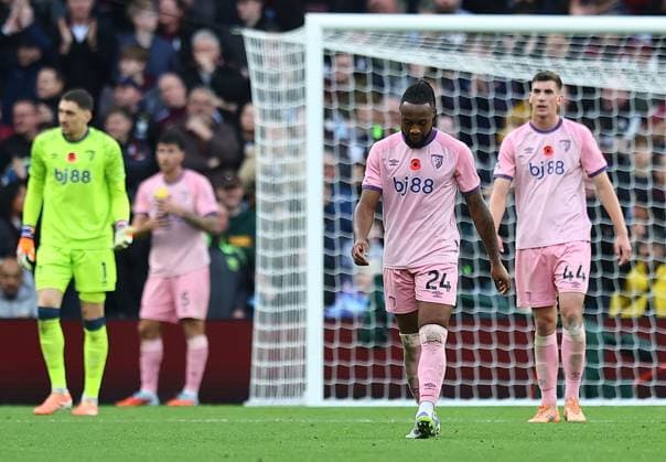 Antoine Semenyo of Bournemouth looks dejected after conceding third goal Aston Villa v AFC Bournemouth, Premier League, Football, Villa Park, Birmingham, UK - 09 Nov 2025Birmingham Villa Park United Kingdom EDITORIAL USE ONLY No use with unauthorised audio, video, data, fixture lists, club league logos or live services. Online in-match use limited to 120 images, no video emulation. No use in betting, games or single club league player publications. Copyright: xMichaelxZemanek Shutterstockx 15702250az