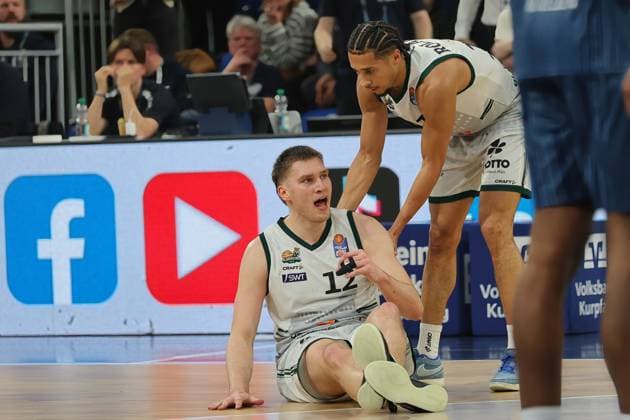 Marten Linßen (Vet-Concept Gladiators Trier, 12) wurde gefault. GER, MLP Academics Heidelberg vs. Vet-Concept Gladiators Trier, Basketball, easycredit Basketball Bundesliga, 7.Spieltag, Saison, 2025 2026, 09.11.2025 GER, MLP Academics Heidelberg vs. Vet-Concept Gladiators Trier, Basketball, easycredit Basketball Bundesliga, 7.Spieltag, Saison, 2025 2026, 09.11.2025 Heidelberg Copyright: xEibner-Pressefoto JoergxHirschx EP_JHH