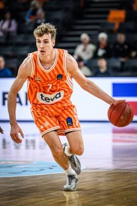 Tobias Jensen (ratiopharm ulm) in Aktion, am Ball, Einzelaktion waehrend des EuroCup spiels zwischen ratiopharm ulm v Cosea JL Bourg-en-Bresse in der ratiopharm Arena am 11. November 2025 in Neu-Ulm, Deutschland. (Foto von Harry Langer DeFodi Images) +++ Tobias Jensen (ratiopharm ulm) controls the Ball during the EuroCup match between ratiopharm ulm v Cosea JL Bourg-en-Bresse at ratiopharm Arena on November 11, 2025 in Neu-Ulm, Germany. (Photo by Harry Langer DeFodi Images) (Photo by Harry Langer DeFodi Images) Tobias Jensen ratiopharm ulm in action, on the ball, individual action during the EuroCup match between ratiopharm ulm v Cosea JL Bourg en Bresse at ratiopharm Arena on November 11, 2025 in Neu Ulm, Germany Photo by Harry Langer DeFodi Images Tobias Jensen ratiopharm ulm controls the Ball during the EuroCup match between ratiopharm ulm v Cosea JL Bourg en Bresse at ratiopharm Arena on November 11, 2025 in Neu Ulm, Germany Photo by Harry Langer DeFodi Images Photo by Harry Langer DeFodi Images