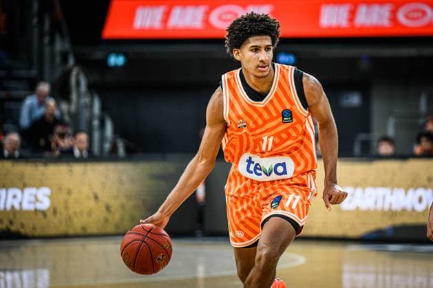 Meissa Faye (ratiopharm ulm) in Aktion, am Ball, Einzelaktion waehrend des EuroCup spiels zwischen ratiopharm ulm v Cosea JL Bourg-en-Bresse in der ratiopharm Arena am 11. November 2025 in Neu-Ulm, Deutschland. (Foto von Harry Langer DeFodi Images) +++ Meissa Faye (ratiopharm ulm) controls the Ball during the EuroCup match between ratiopharm ulm v Cosea JL Bourg-en-Bresse at ratiopharm Arena on November 11, 2025 in Neu-Ulm, Germany. (Photo by Harry Langer DeFodi Images) (Photo by Harry Langer DeFodi Images) Meissa Faye ratiopharm ulm in action, on the ball, individual action during the EuroCup match between ratiopharm ulm v Cosea JL Bourg en Bresse at the ratiopharm Arena on November 11, 2025 in Neu Ulm, Germany, Germany Photo by Harry Langer DeFodi Images Meissa Faye ratiopharm ulm controls the Ball during the EuroCup match between ratiopharm ulm v Cosea JL Bourg en Bresse at ratiopharm Arena on November 11, 2025 in Neu Ulm, Germany Photo by Harry Langer DeFodi Images Photo by Harry Langer DeFodi Images