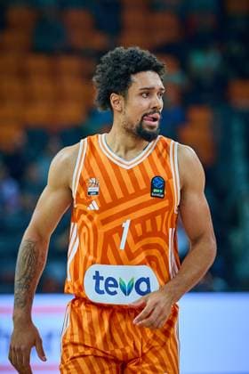 Portrait, Portraet, Freisteller von Len Schoormann (ratiopharm ulm, 01) GER, ratiopharm ulm vs. Cosea JL Bourg-en-Bresse, Basketball, 7. Spieltag, BKT EuroCup, Spielzeit 2025 2026, 11.11.2025 GER, ratiopharm ulm vs. Cosea JL Bourg-en-Bresse, Basketball, 7. Spieltag, BKT EuroCup, Spielzeit 2025 2026, 11.11.2025 Neu-Ulm Copyright: xEibner-Pressefoto GeraldxOelze-dexStoppanyx EP_ODS
