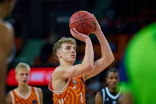 Freiwurf Tobias Jensen (ratiopharm ulm, 07) GER, ratiopharm ulm vs. Cosea JL Bourg-en-Bresse, Basketball, 7. Spieltag, BKT EuroCup, Spielzeit 2025 2026, 11.11.2025 GER, ratiopharm ulm vs. Cosea JL Bourg-en-Bresse, Basketball, 7. Spieltag, BKT EuroCup, Spielzeit 2025 2026, 11.11.2025 Neu-Ulm Copyright: xEibner-Pressefoto GeraldxOelze-dexStoppanyx EP_ODS