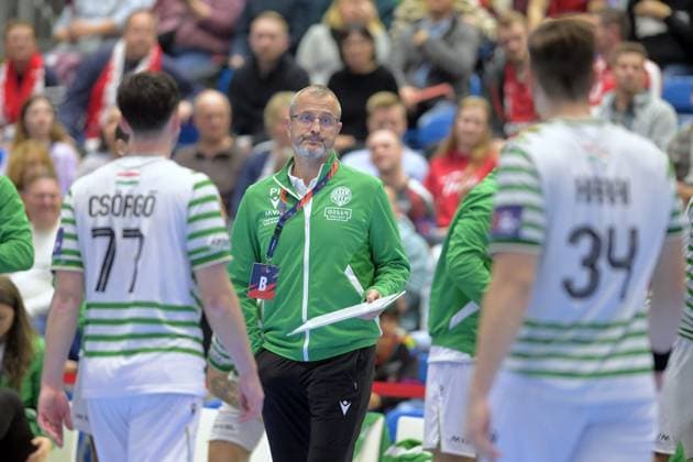 Istvan Pasztor (Headcoach, Trainer FTC-Green Collect), Kristof Csoergo (FTC-Green Collect 77), Miklos Karai (FTC-Green Collect 34) , GER, MT Melsungen - Ferencvarosi Torna Club Green Collect Budapest (HUN)l, Handball, EHF European League Maenner, Group Matches, Saison 2025 2026, 11.11.2025, GER, MT Melsungen - FTC-Green Collect, Handball, EHF Maenner, Group Matches, Saison 2025 2026, 11.11.2025 Kassel Copyright: xEibner-Pressefotox xRolandxSippex EP_RSL