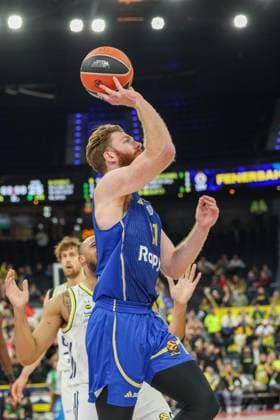 William Rayman (Maccabi Rapyd Tel Aviv, 11) mit Ball, GER, Fenerbahce Beko Istanbul vs. Maccabi Rapyd Tel Aviv, Basketball, Euroleague, 10. Spieltag, Saison 2025 2026, 11.11.2025, GER, Fenerbahce Beko Istanbul vs. Maccabi Rapyd Tel Aviv, Basketball, Euroleague, 10. Spieltag, Saison 2025 2026, 11.11.2025 Muenchen Copyright: xEibner-Pressefoto JennixMaulx EP_JML