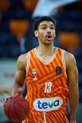 Portrait, Portraet, Freisteller von Mark Smith (ratiopharm ulm, 13) GER, ratiopharm ulm vs. Cosea JL Bourg-en-Bresse, Basketball, 7. Spieltag, BKT EuroCup, Spielzeit 2025 2026, 11.11.2025 GER, ratiopharm ulm vs. Cosea JL Bourg-en-Bresse, Basketball, 7. Spieltag, BKT EuroCup, Spielzeit 2025 2026, 11.11.2025 Neu-Ulm Copyright: xEibner-Pressefoto GeraldxOelze-dexStoppanyx EP_ODS