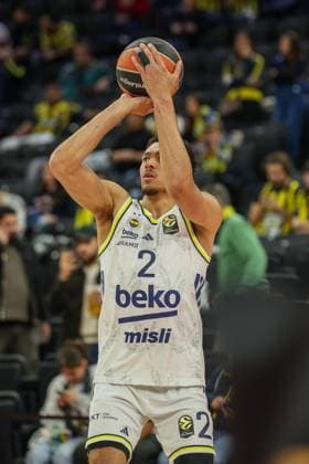 Wade Baldwin (Fenerbahce Beko Istanbul, 02) mit Ball, GER, Fenerbahce Beko Istanbul vs. Maccabi Rapyd Tel Aviv, Basketball, Euroleague, 10. Spieltag, Saison 2025 2026, 11.11.2025, GER, Fenerbahce Beko Istanbul vs. Maccabi Rapyd Tel Aviv, Basketball, Euroleague, 10. Spieltag, Saison 2025 2026, 11.11.2025 Muenchen Copyright: xEibner-Pressefoto JennixMaulx EP_JML