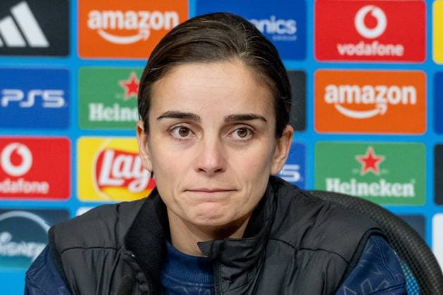 Renee Slegers (Chef-Trainerin, Arsenal Woman FC) bei der Pressekonferenz nach der Partie Portrait Portraet GER, FC Bayern Muenchen Frauen vs. Arsenal Woman FC, Fussball, Champions League Frauen, Ligaphase 3. Spieltag , Saison 2025 2026, 12.11.2025. GER, FC Bayern Muenchen Frauen vs. Arsenal Woman FC, Fussball, Champions League Frauen, Ligaphase 3. Spieltag , Saison 2025 2026, 12.11.2025. Muenchen Copyright: xEibner-Pressefoto HeikexFeinerx EP_HFR