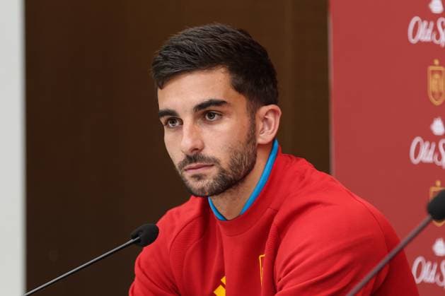 November 13, 2025, Las Rozas, Madrid, SPAIN: Ferran Torres attends a press conference, PK, Pressekonferenz on the partnership agreement between Old Spice and the Spanish National Football Team prior to the 2026 World Cup qualifying matches against Georgia and Turkey, at the Ciudad del Futbol, in Las Rozas, Madrid, Spain, on November 13, 2025. Las Rozas SPAIN - ZUMAa181 20251113_zaa_a181_016 Copyright: xIrinaxR.xHipolitox