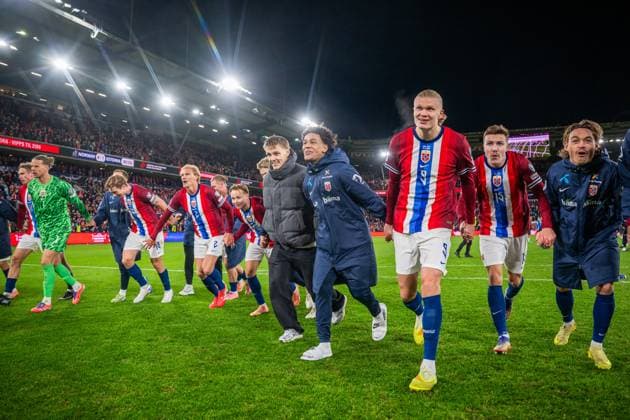 251113 Goalkeeper orjan Haskjold Nyland, Morten Thorsby, Andreas Schjelderup, Martin odegaard, Oscar Bobb, Erling Braut Haaland, Fredrik Andrà Bjorkan, Patrick Berg and players of Norway celebrate after the FIFA World Cup, WM, Weltmeisterschaft, Fussball Qualifier football match between Norway and Estonia on November 13, 2025 in Oslo. Photo: Vegard Grott BILDBYRAN kod VG VG0831 bbeng fotball football soccer fotboll fifa world cup qualifiers european qualifiers 2026 uefa world cup qualifiers vm-kvalifisering vm kvalik vm kval norge norway estland estonia jubel Copyright: VEGARDxGRoTT BB251113VG125