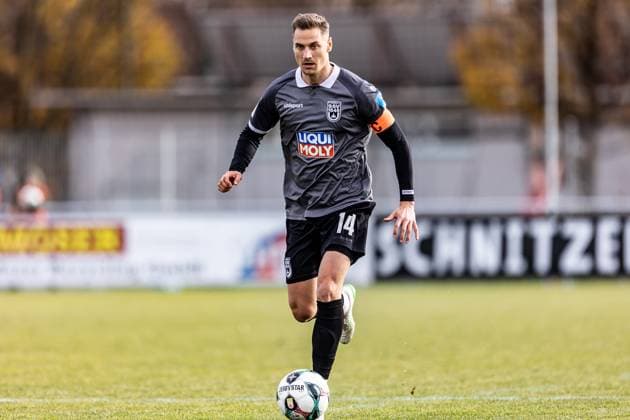 Fussball, Saison 2025 2026, Testspiel (3. Liga, Bundesliga), Sportanlage Im Lohma Koblach, 14. Spieltag, SCR Altach - SSV Ulm 1846 Fußball, 14.11.2025 14.11.2025, Fussball, Saison 2025 2026, Testspiel (3. Liga, Bundesliga), Sportanlage Im Lohma Koblach, 14. Spieltag, SCR Altach - SSV Ulm 1846 Fußball, Freisteller Einzelbild 14 Dennis Dressel (SSV Ulm 1846 Fußball) Foto: Lucca Fundel Koblach Sportanlage Im Lohma Voralberg Österreich