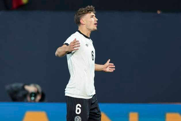 Tom Bischof (Germany) bejubelt seinen Treffer zum 1:0, UEFA Under21 Championship - Group F MD 6, Germany U21, U 21 v Malta U21, Sportpark Ronhof Thomas Sommer am 14. November 2025 in Fuerth, Deutschland. (Foto von Marco Steinbrenner DeFodi Images) Tom Bischof (Germany) celebrates after scoring his teams first goal, UEFA Under21 Championship - Group F MD 6, Germany U21 v Malta U21, Sportpark Ronhof Thomas Sommer, November 14, 2025 in Furth, Germany. (Photo by Marco Steinbrenner DeFodi Images) DFB DFL REGULATIONS PROHIBIT ANY USE OF PHOTOGRAPHS AS IMAGE SEQUENCES AND OR QUASI-VIDEO.