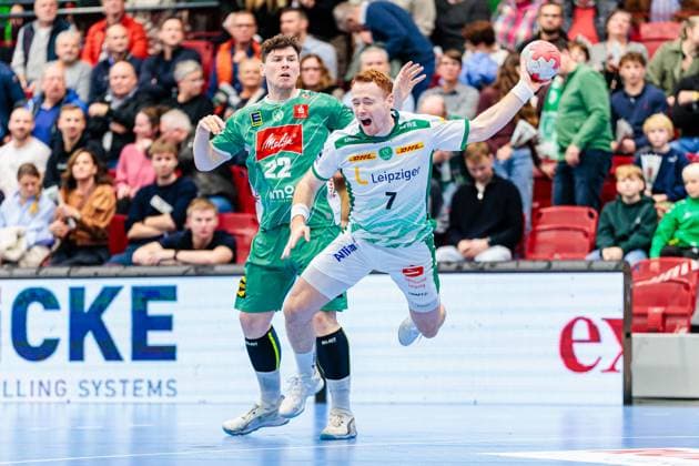 v.l. Philipp Vorlicek (GWD Minden, 22), Tomas Piroch (SC DHfK Leipzig, 07) GER, GWD Minden vs. SC DHfK Leipzig, Handball, 1. Bundesliga, 12. Spieltag, Spielzeit 2025 2026, 14.11.2025 GER, GWD Minden vs. SC DHfK Leipzig, Handball, 1. Bundesliga, 12. Spieltag, Spielzeit 2025 2026, 14.11.2025 Luebbecke Copyright: xEibner-Pressefoto JanxRollingerx EP_JSK