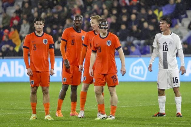 Fußball, U21, EM Quali, Niederlande - Slowenien LEEUWARDEN , 14-11-2025 , Stadium Kooi , season 2025 2026 , UEFA European U21, U 21 Football 2025 , Qualifying round - Matchday 6 , match between Netherlands and Slovenia , Pictures shows Netherlands U21 player Devin Haen Netherlands - Slovenia (u21) x32018887x Copyright: